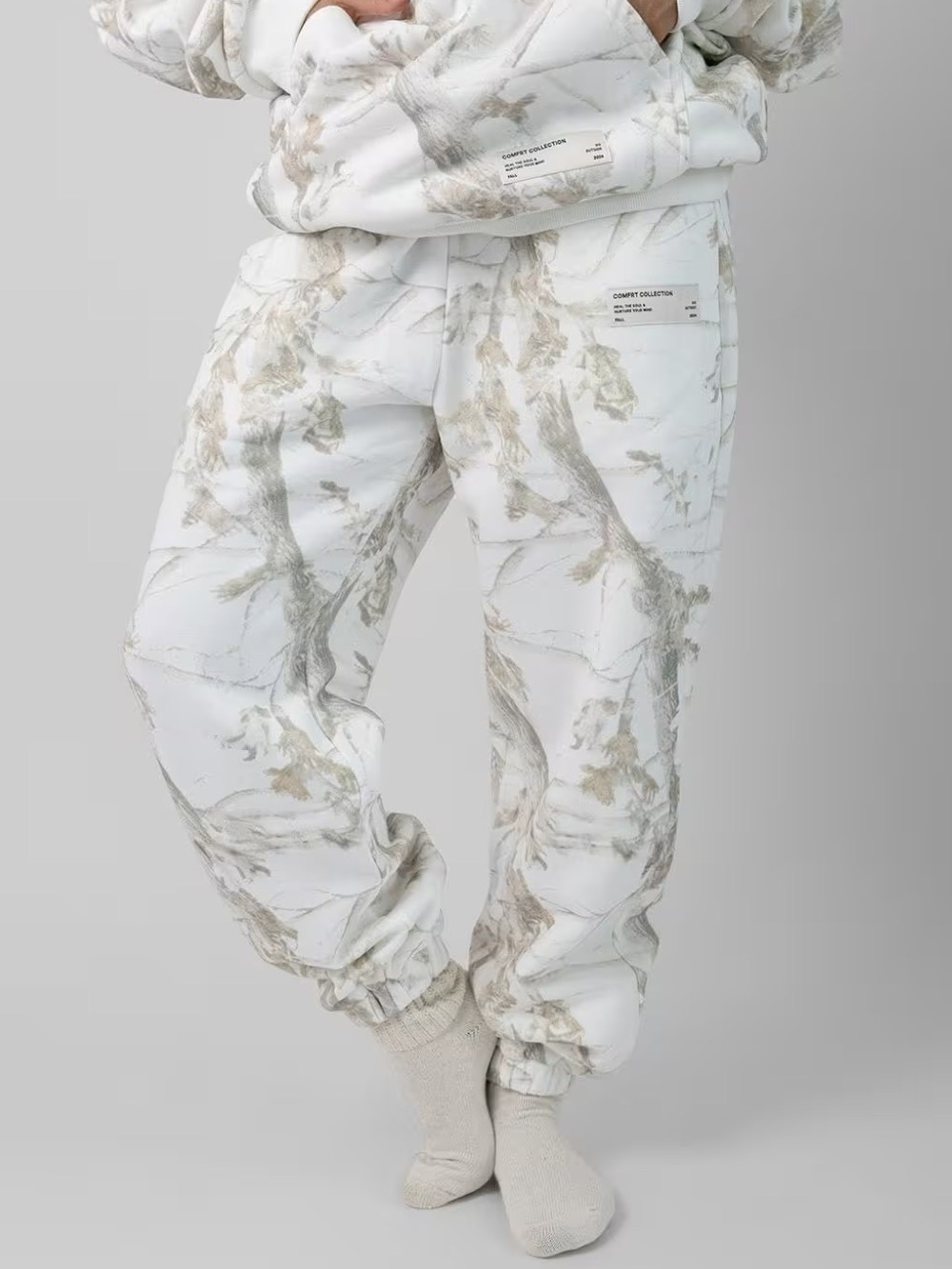 COMFRT Camo Collection Sweatpants White Oak Tree Print Unisex Fleece Joggers XS